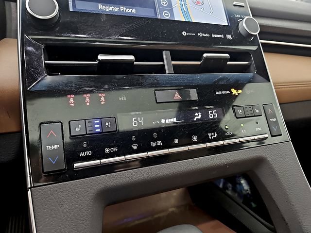 Used 2019 Toyota Avalon Limited w/ Advanced Safety Package FWD image 17