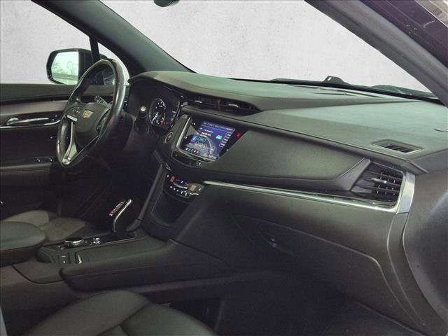 Used 2022 Cadillac XT6 Luxury FWD image 24