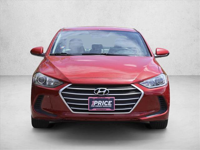 Used 2017 Hyundai Elantra SE FWD image 2