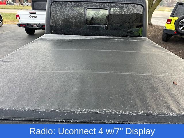 Used 2021 Jeep Gladiator Willys image 11