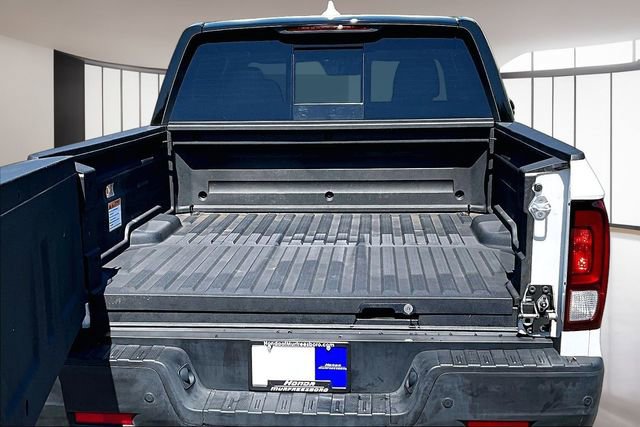 Used 2025 Honda Ridgeline TrailSport image 7