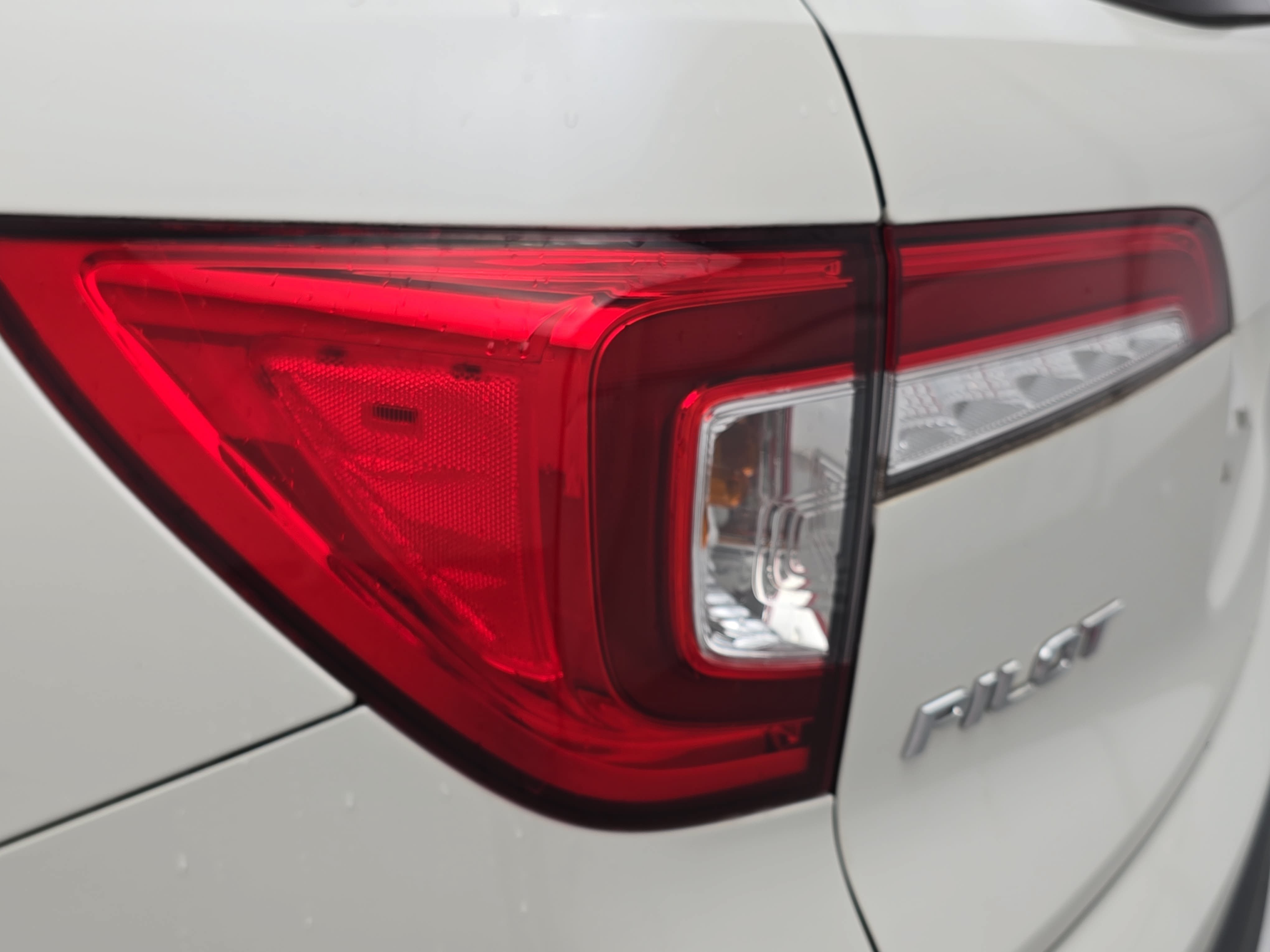Used 2019 Honda Pilot Touring image 36
