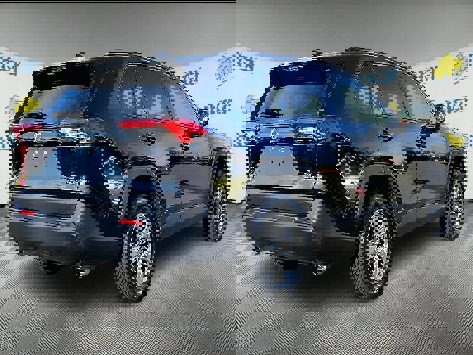 Used 2023 Toyota RAV4 XLE image 6