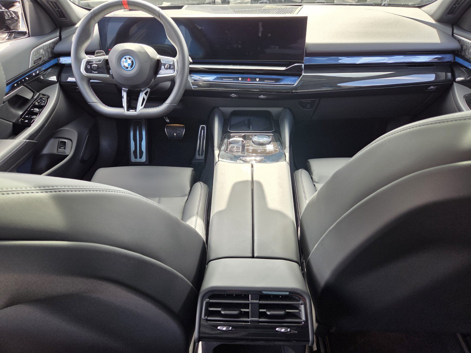 New 2025 BMW i5 M60 w/ Premium Package AWD/4WD image 13