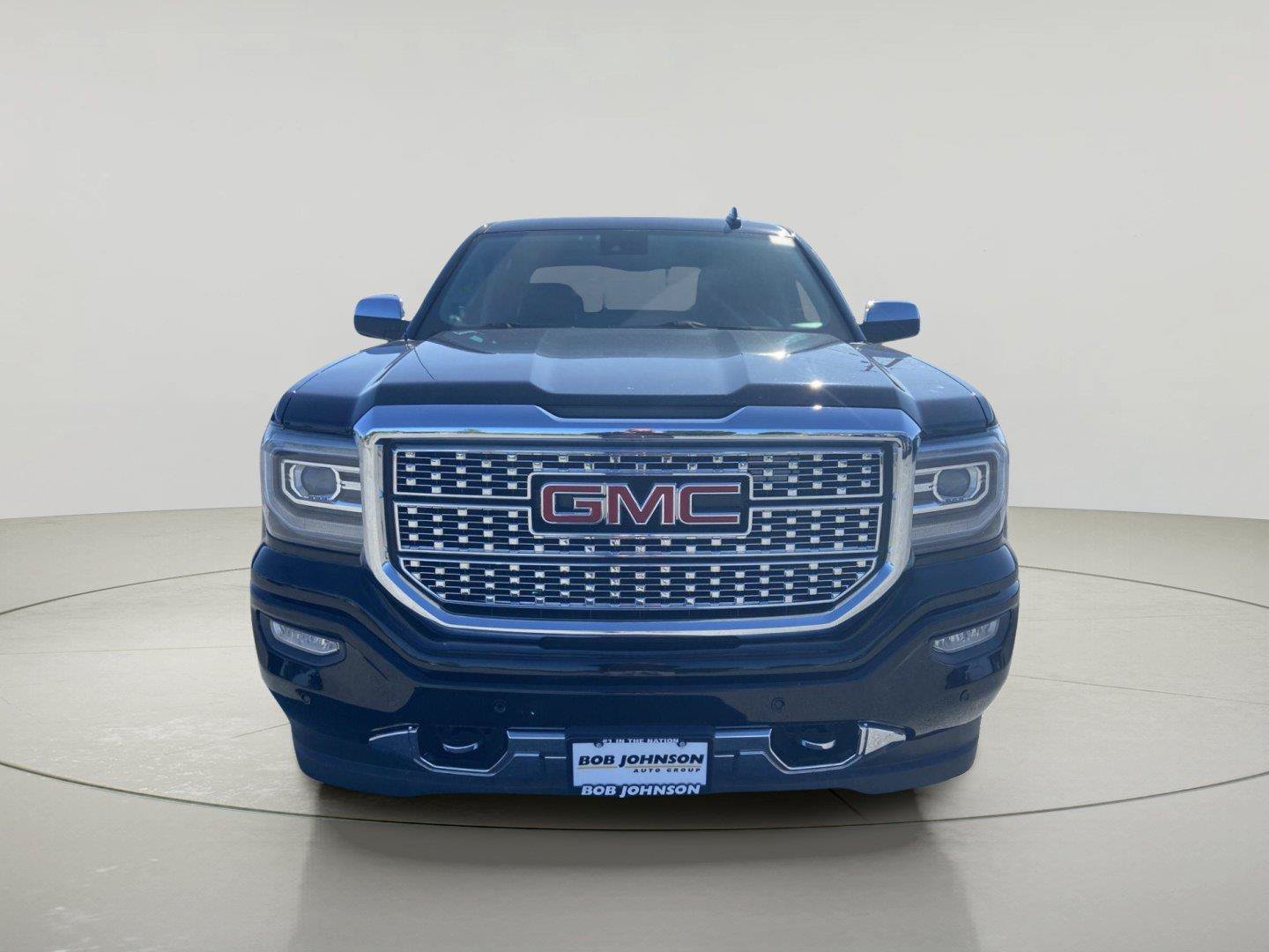 Used 2018 GMC Sierra 1500 Denali w/ Denali Ultimate Package AWD/4WD image 2
