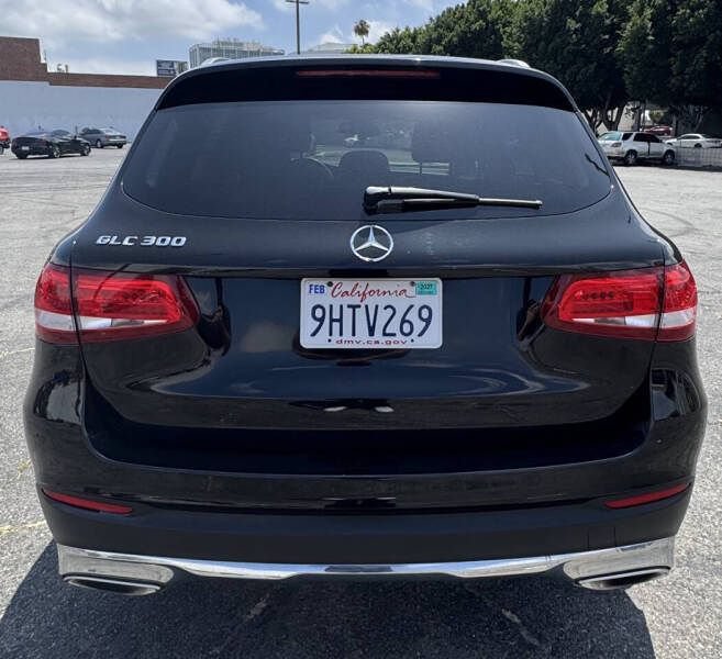 Used 2017 Mercedes-Benz GLC 300 image 8