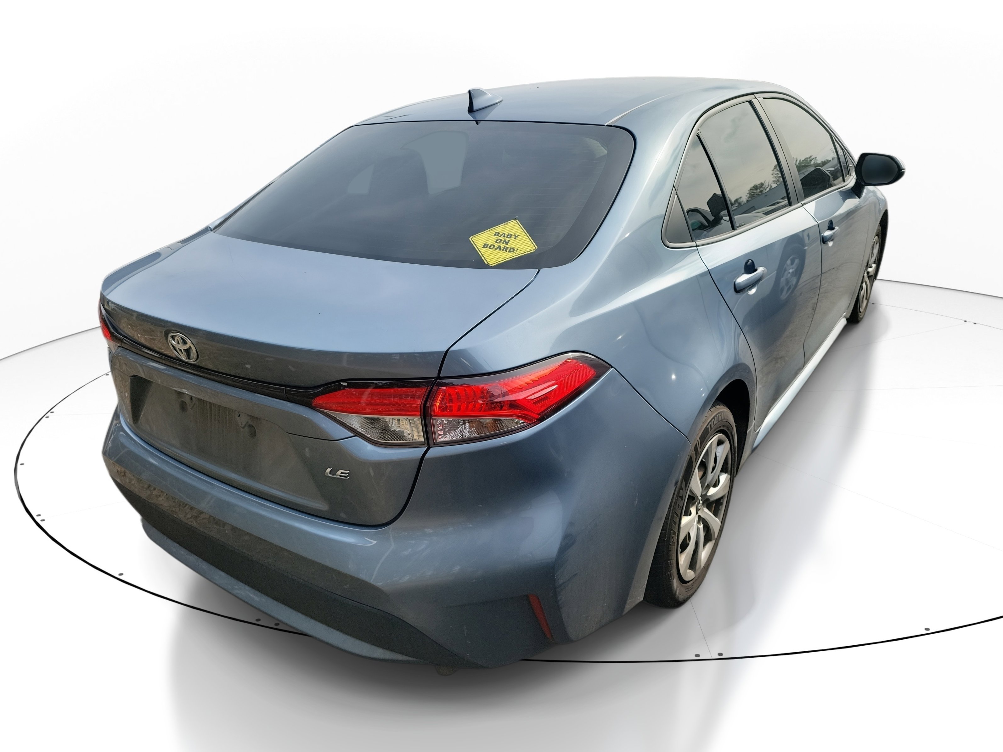 Used 2021 Toyota Corolla LE image 5