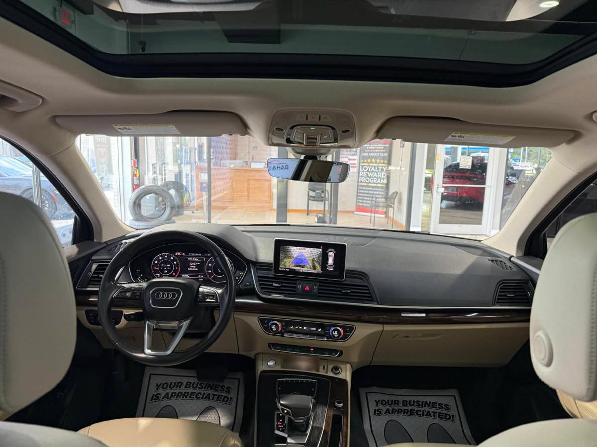 Used 2020 Audi Q5 2.0T Premium Plus w/ Premium Plus Package AWD/4WD image 24