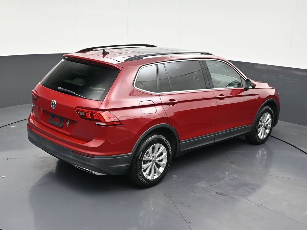 Used 2019 Volkswagen Tiguan SE w/ Panoramic Sunroof Package FWD image 19