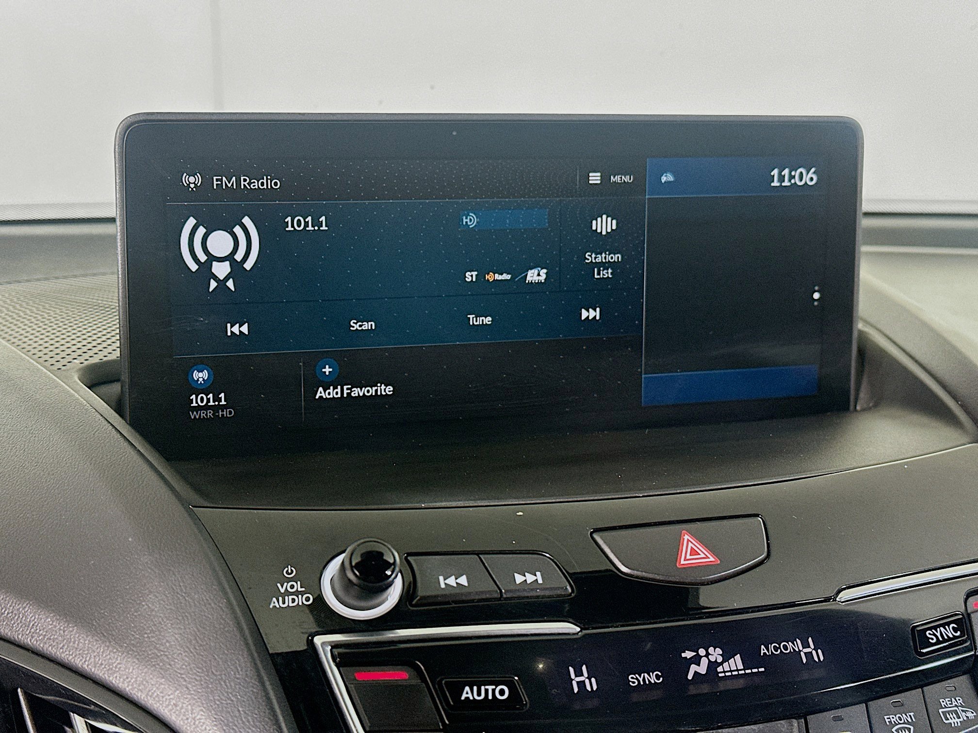 Used 2022 Acura RDX A-Spec image 19