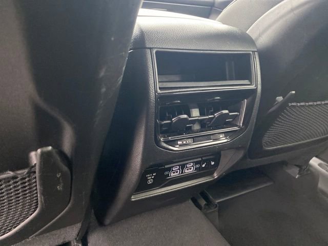 Used 2023 Jeep Grand Cherokee Limited image 19