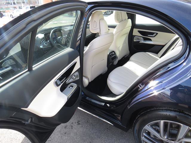 Used 2025 Mercedes-Benz E 450 4MATIC Sedan image 23