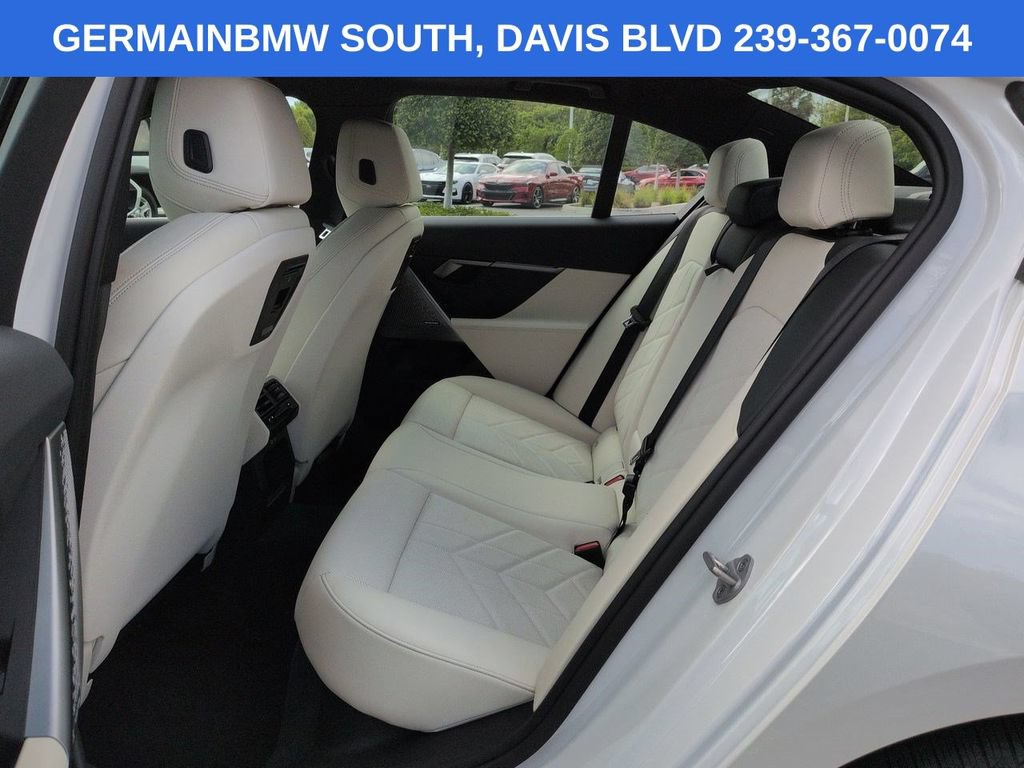 Certified 2024 BMW 530i w/ Premium Package RWD image 15