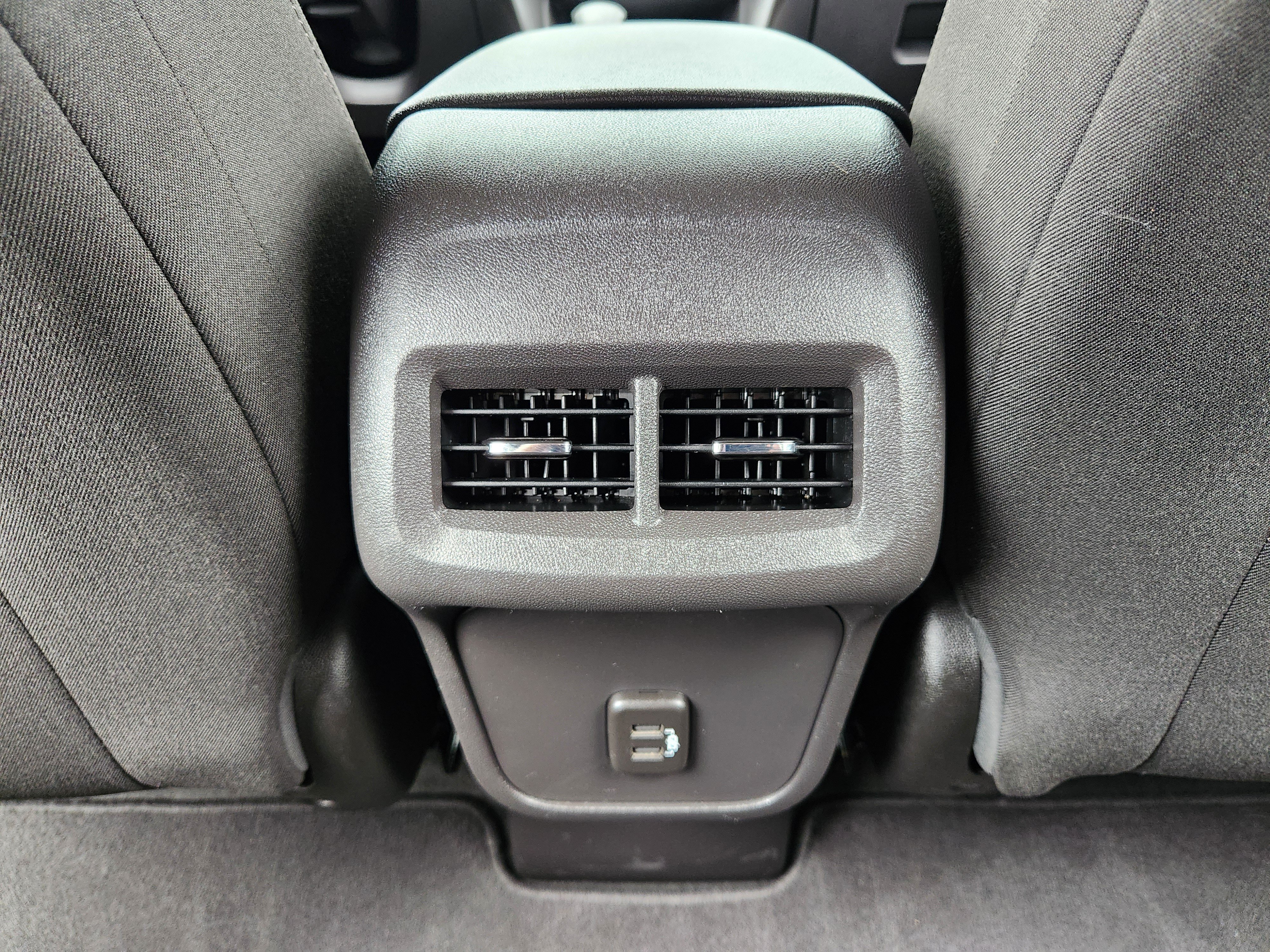 Used 2024 Chevrolet Equinox LT AWD/4WD image 33