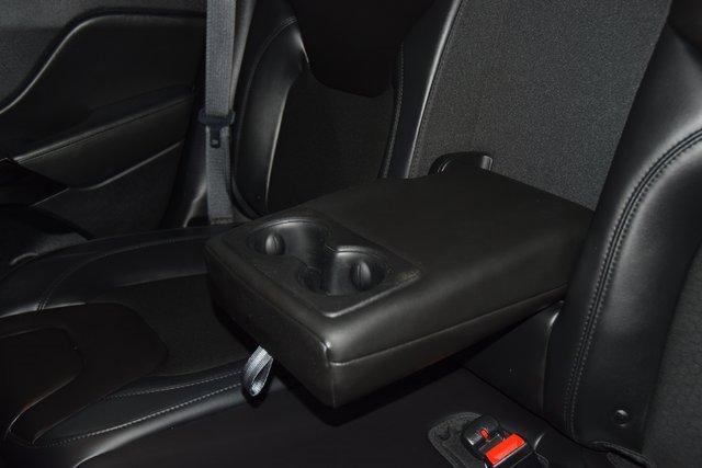 Used 2019 Jeep Cherokee Latitude Plus image 40