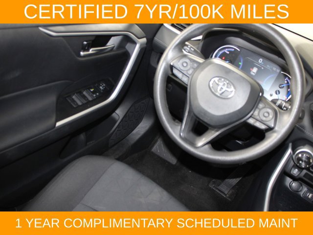 Used 2025 Toyota RAV4 XLE AWD/4WD image 14