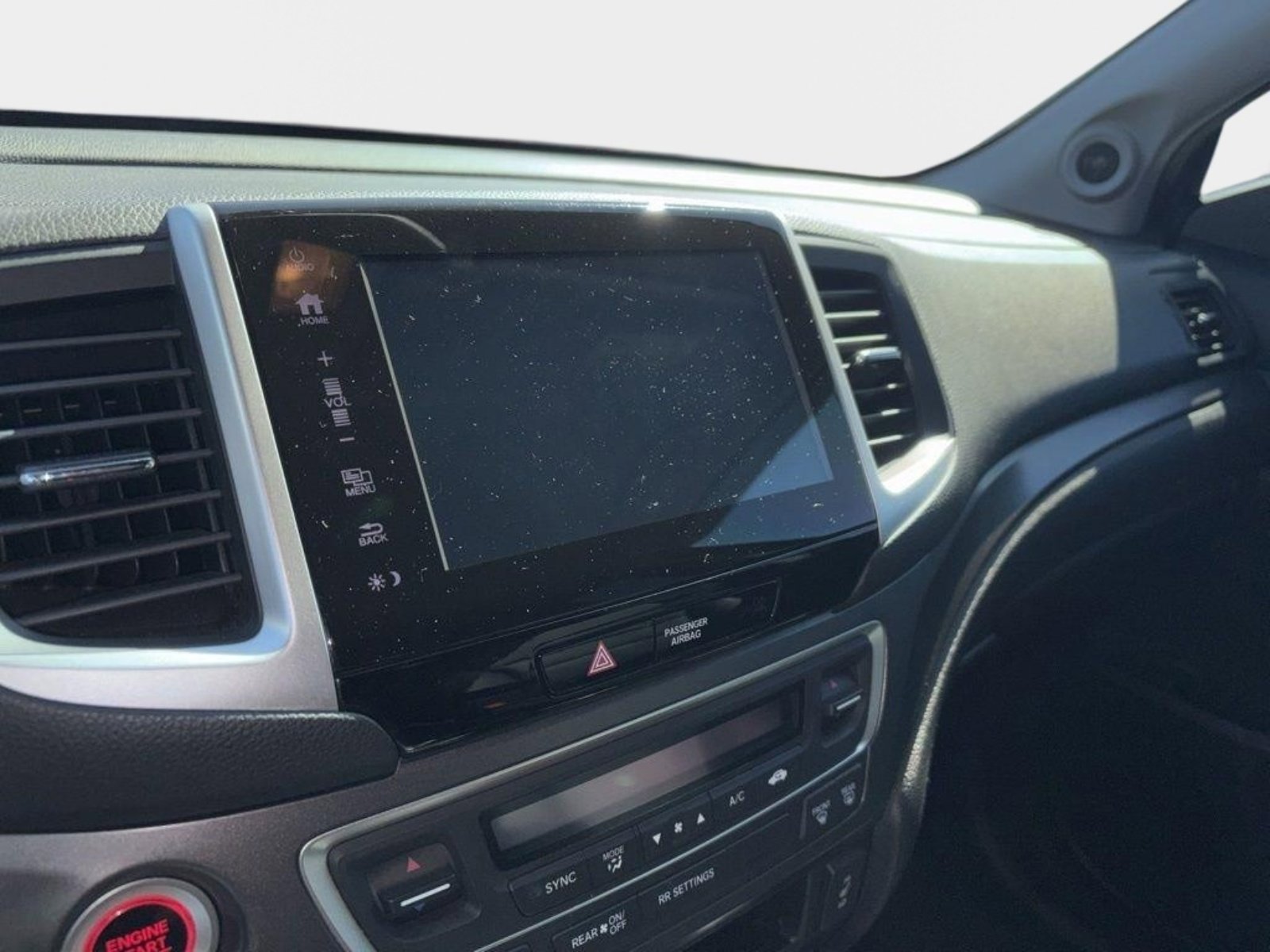 Used 2018 Honda Ridgeline RTL-T image 2