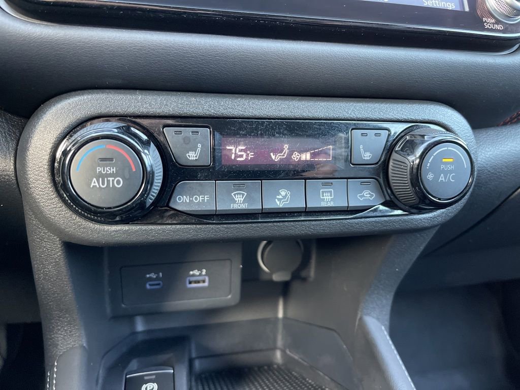 Used 2024 Nissan Kicks SR w/ SR Premium Package image 12