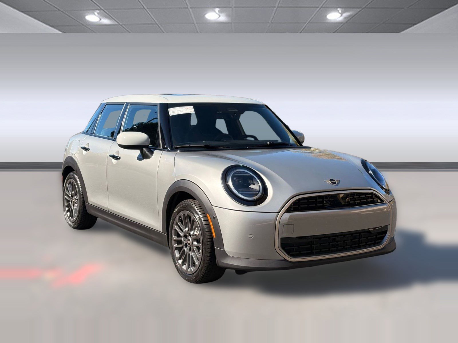 Used 2026 MINI Cooper 4-Door Hardtop FWD image 7