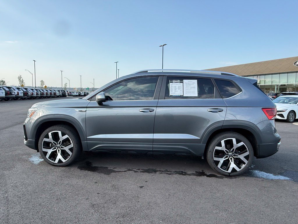 Used 2022 Volkswagen Taos SEL AWD/4WD image 9