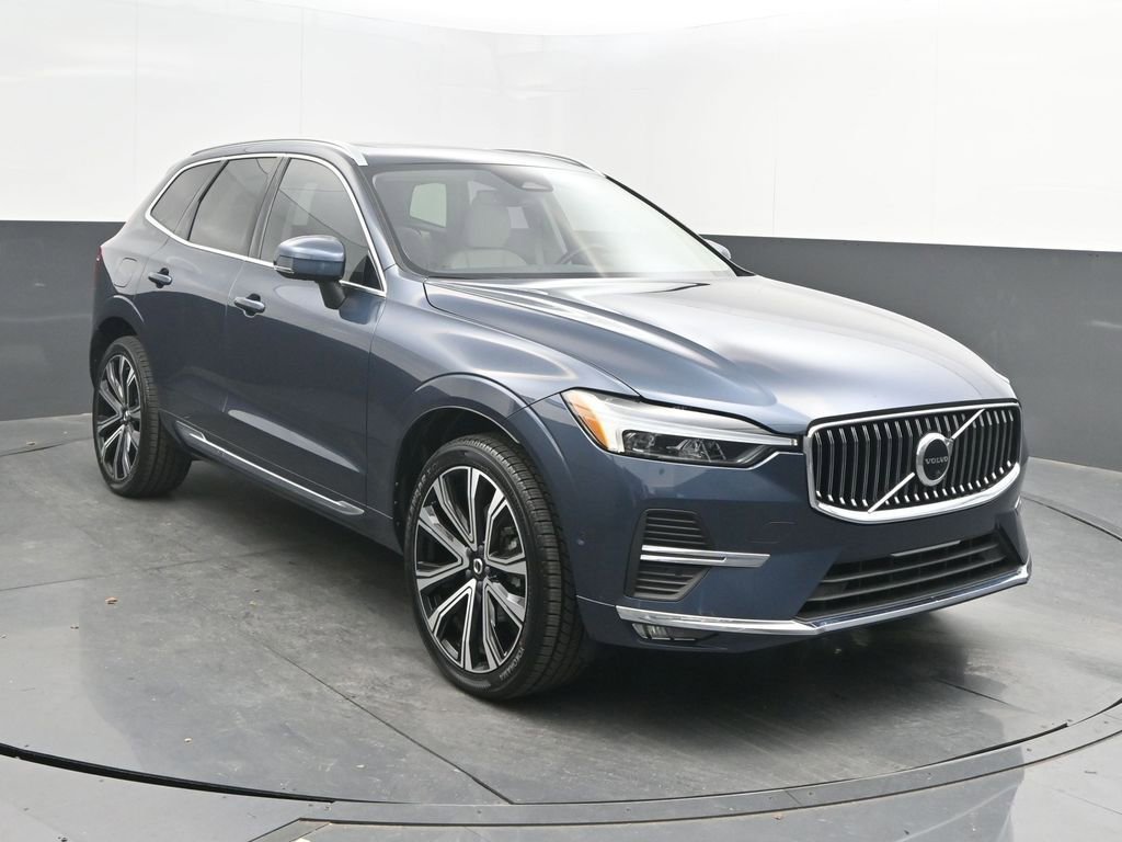 Certified 2023 Volvo XC60 B5 Ultimate w/ Protection Package Premier image 9
