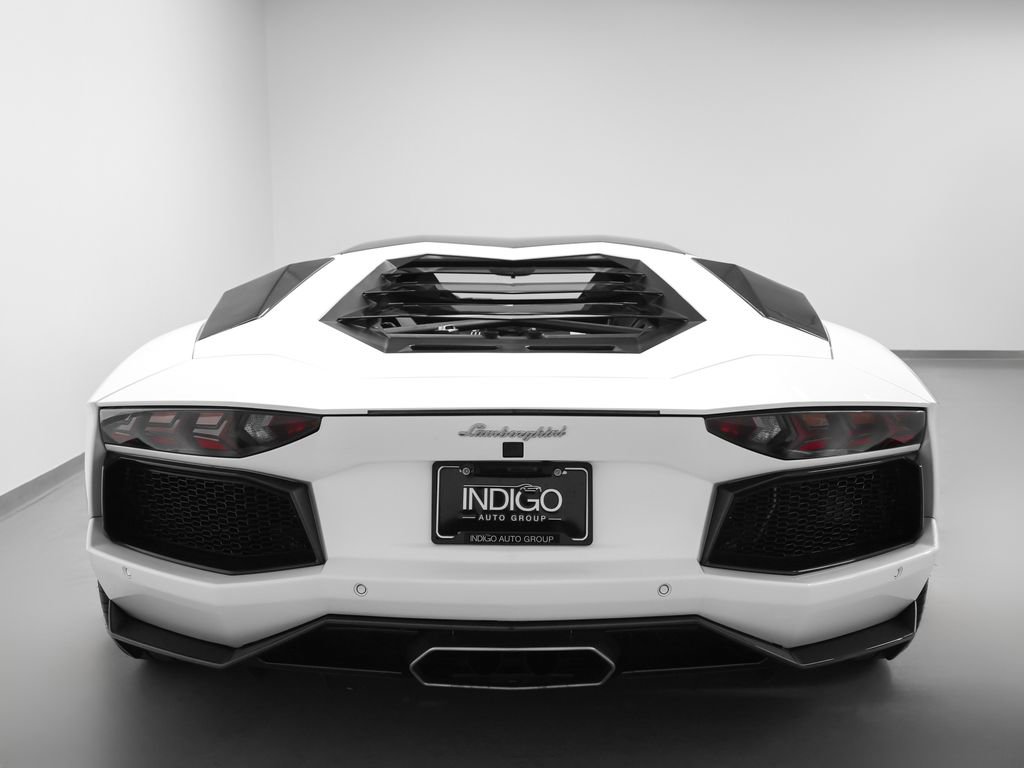 Used 2014 Lamborghini Aventador LP 700-4 image 47