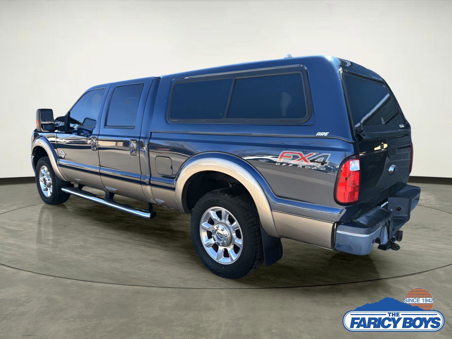 Used 2014 Ford F250 Lariat w/ Lariat Ultimate Package image 2