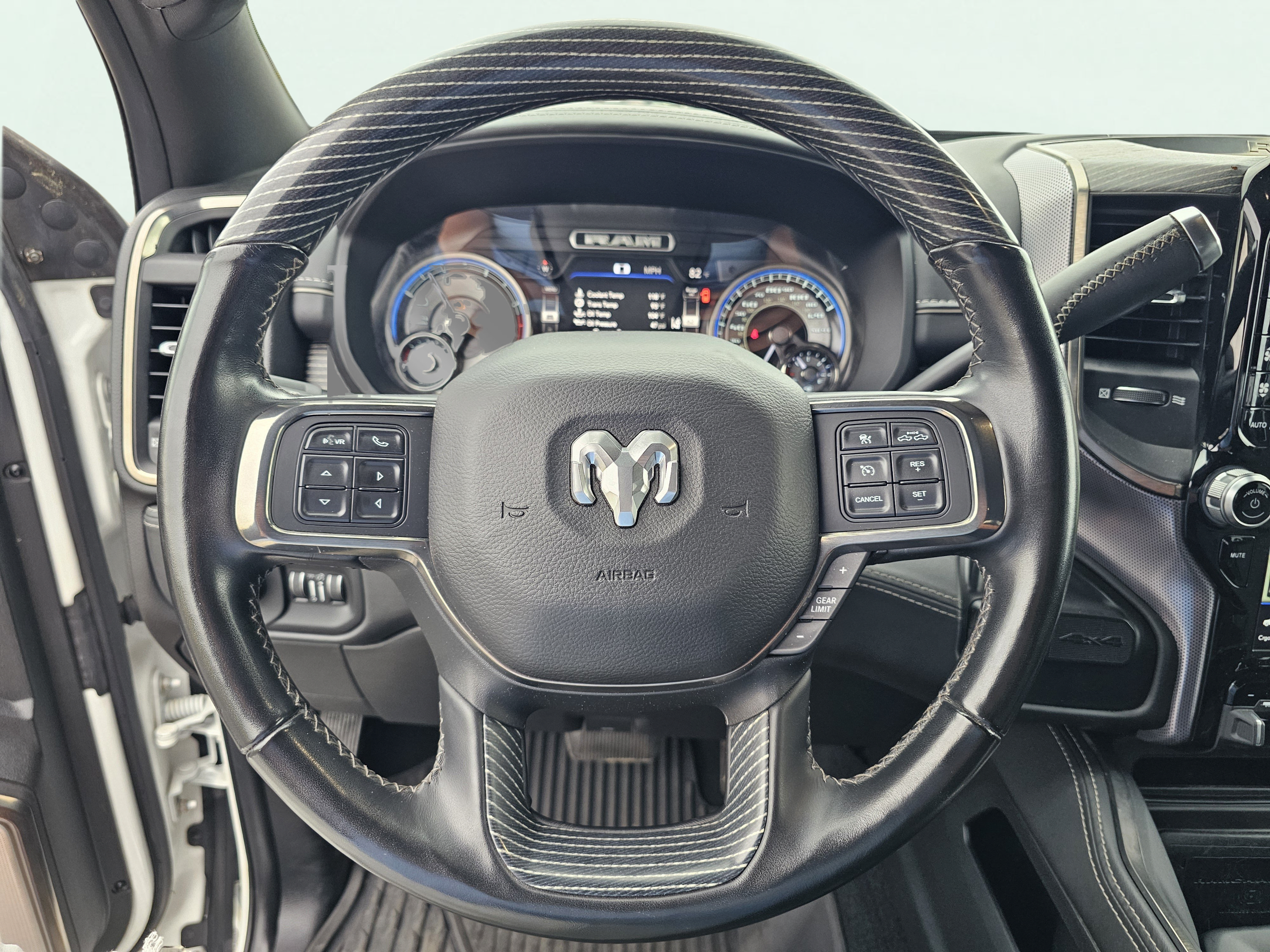 Used 2020 RAM 2500 Limited AWD/4WD image 21
