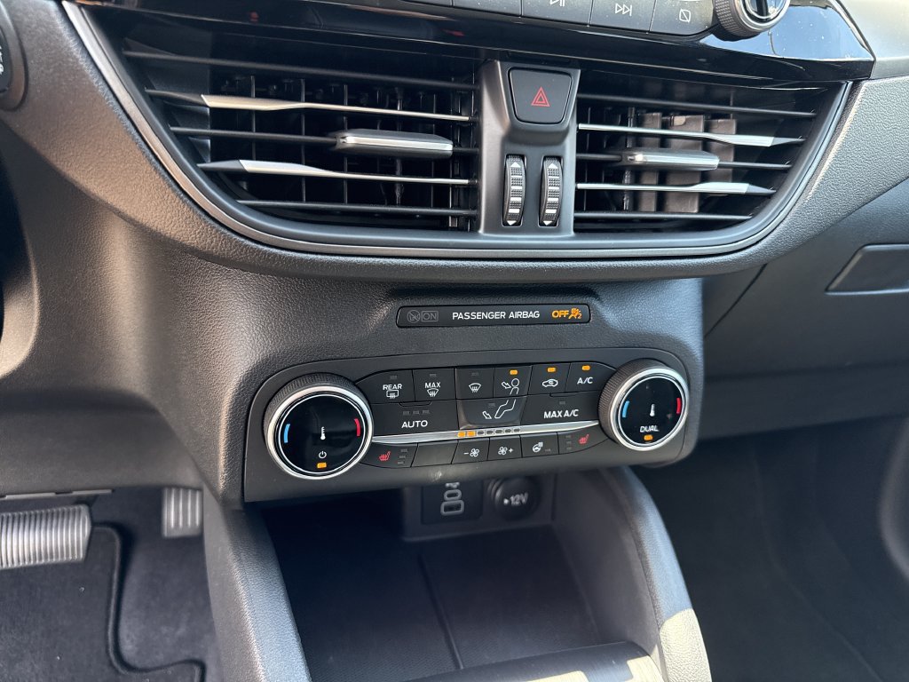Used 2026 Ford Escape Active w/ Cold Weather Package FWD image 29