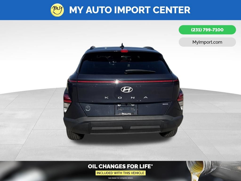 Used 2025 Hyundai Kona SEL AWD/4WD image 6