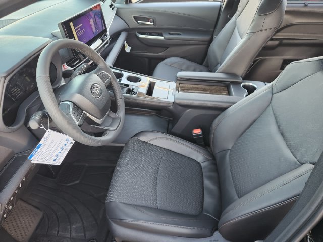 New 2026 Toyota Sienna Platinum AWD/4WD image 11