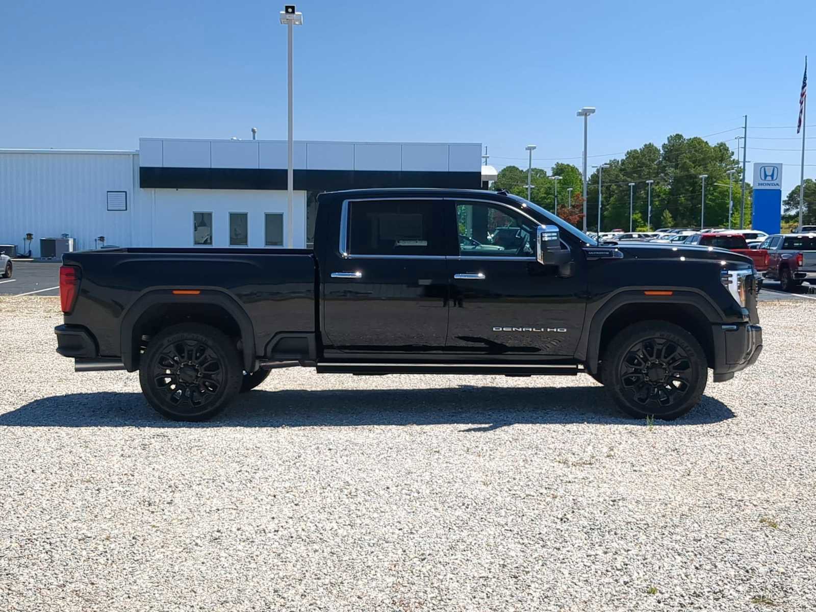 New 2026 GMC Sierra 2500 Denali Ultimate AWD/4WD image 9