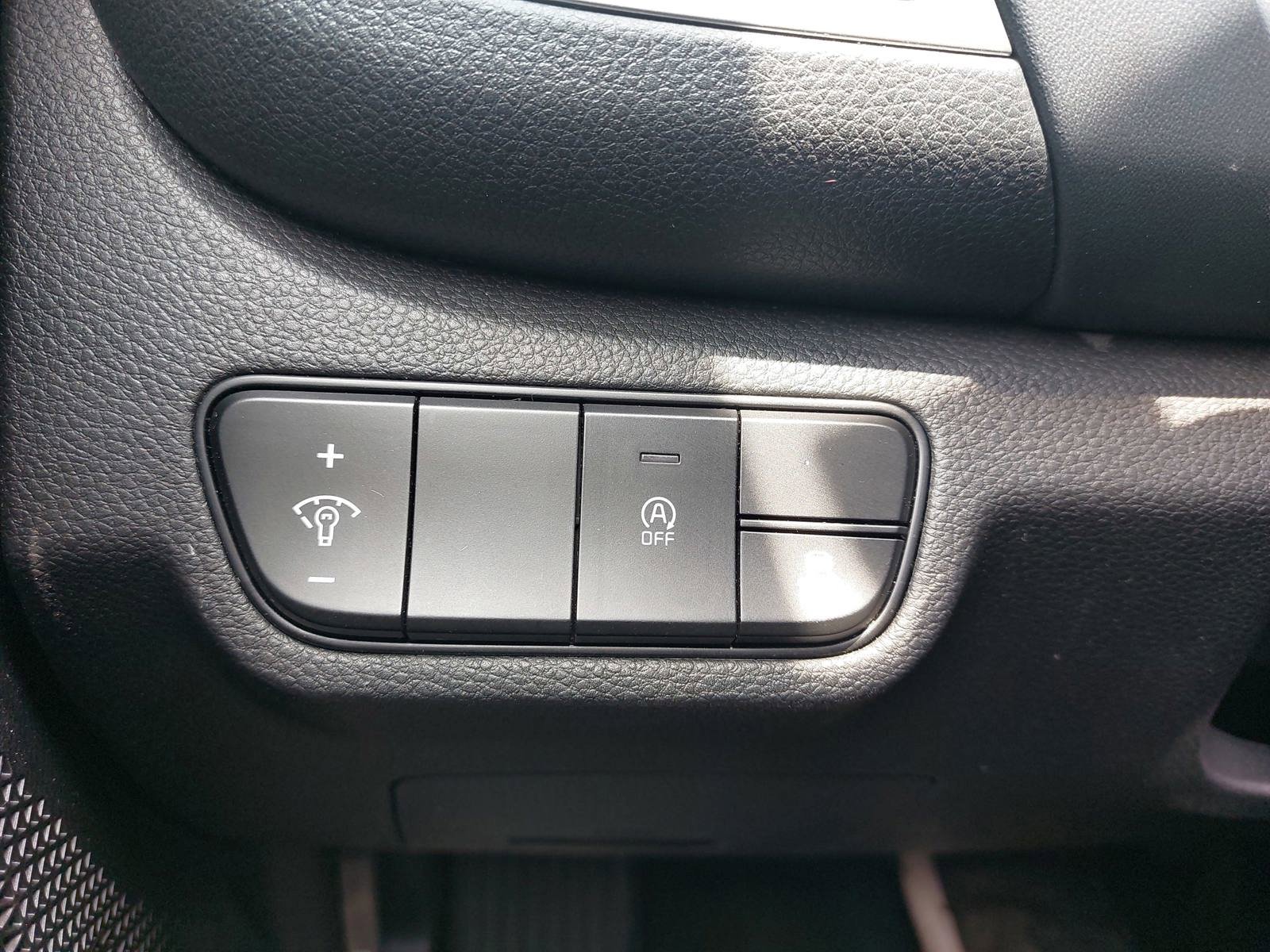 Used 2024 Kia Seltos EX FWD image 24
