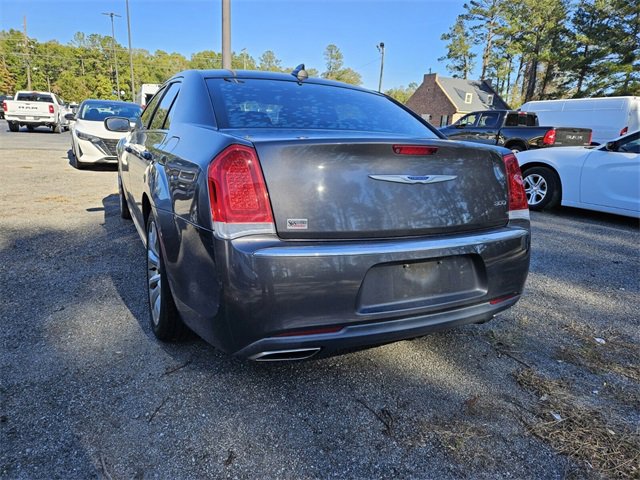 Used 2019 Chrysler 300 Touring L w/ Quick Order Package 22F image 9