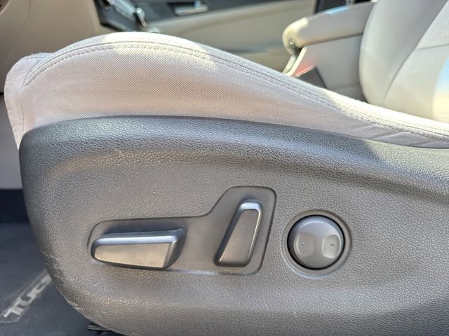 Used 2017 Hyundai Tucson SE image 14