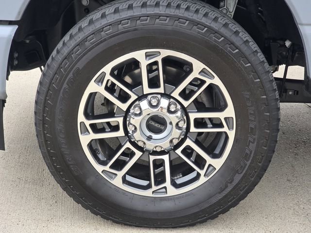 Used 2026 Ford F250 Platinum w/ Platinum Plus Package AWD/4WD image 9