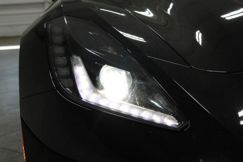 Used 2017 Chevrolet Corvette Stingray Coupe RWD image 14