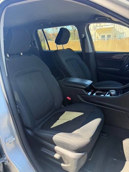 Used 2022 Jeep Grand Cherokee L Laredo w/ Luxury Tech Group I AWD/4WD image 28