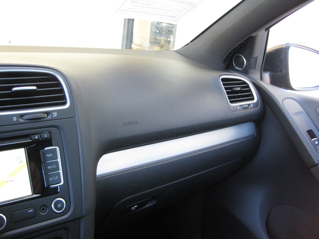 Used 2012 Volkswagen GTI Autobahn FWD image 18