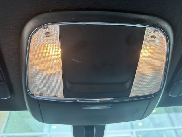 Used 2022 Dodge Charger SXT RWD image 20