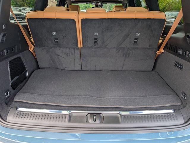 New 2026 Jeep Grand Wagoneer Summit AWD/4WD image 28