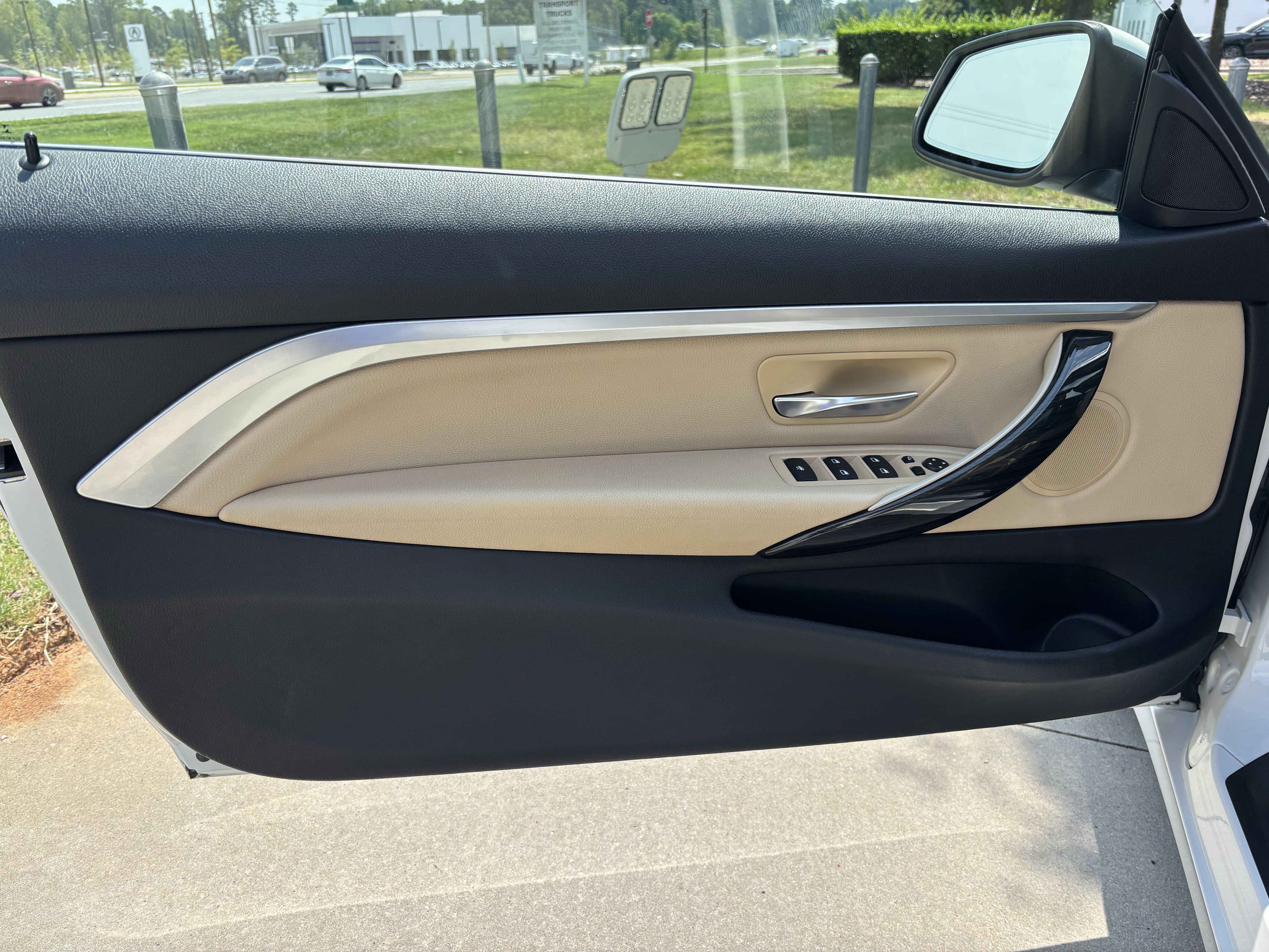 Used 2017 BMW 430i Convertible RWD image 14