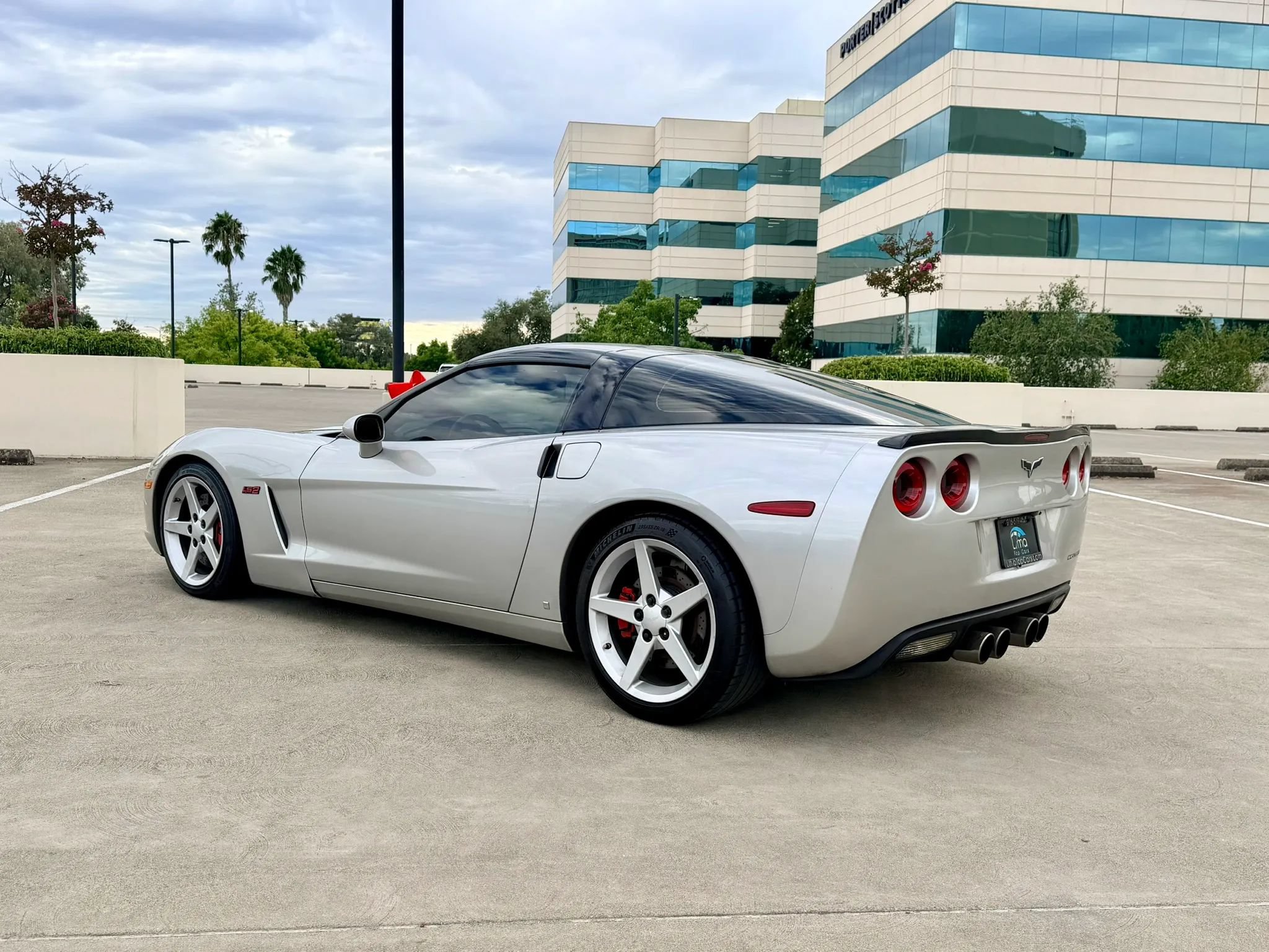 Used 2007 Chevrolet Corvette Coupe w/ Preferred Equipment Group RWD image 44