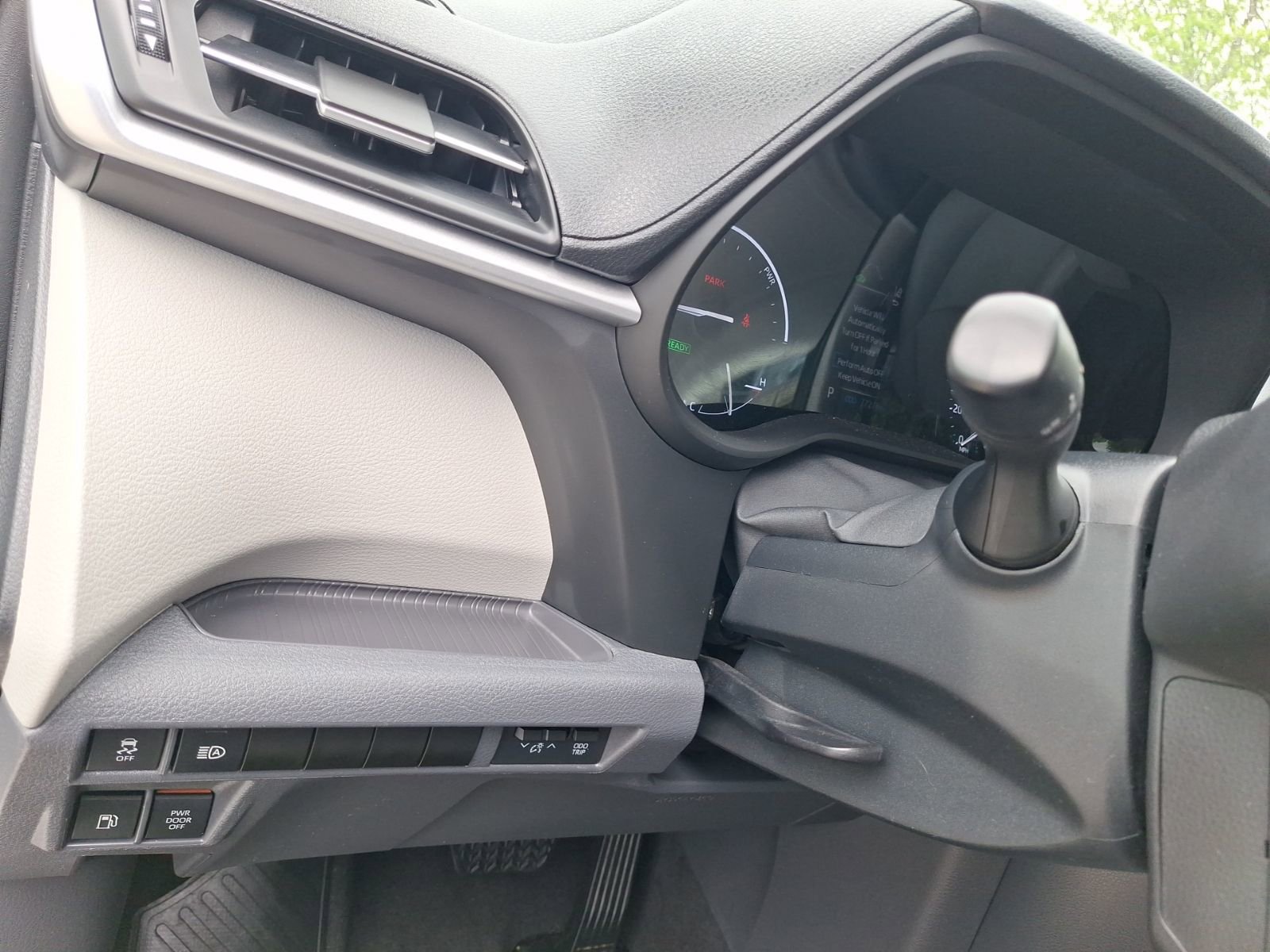 Used 2023 Toyota Sienna XLE w/ XLE Plus Package image 17