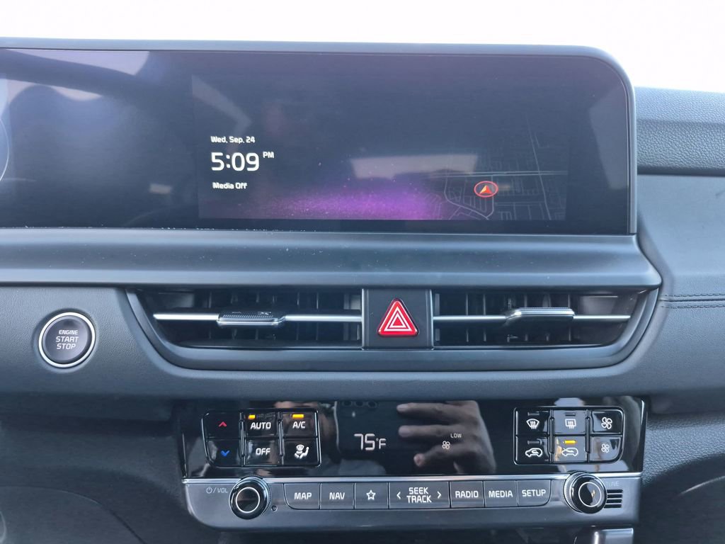 New 2026 Kia Seltos SX w/ SX Sunroof Package image 8