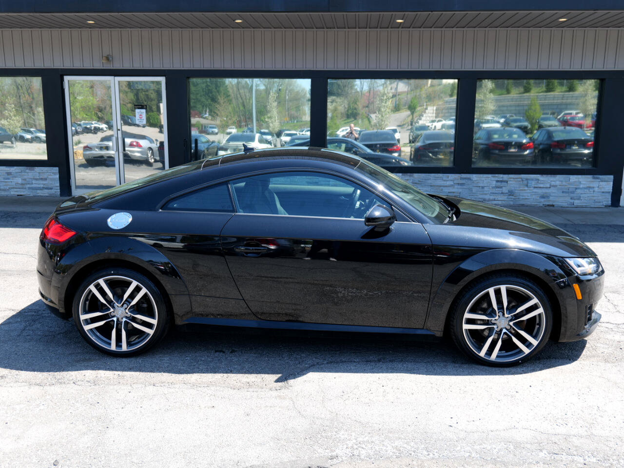 Used 2018 Audi TT 2.0T w/ Technology Package image 4