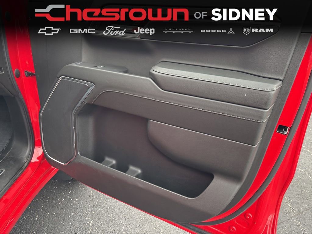 Used 2023 Chevrolet Silverado 1500 LT AWD/4WD image 32