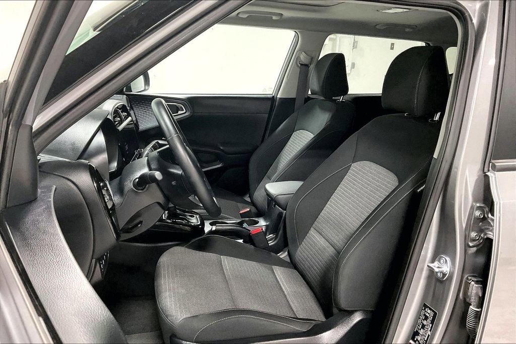 Used 2025 Kia Soul EX FWD image 33
