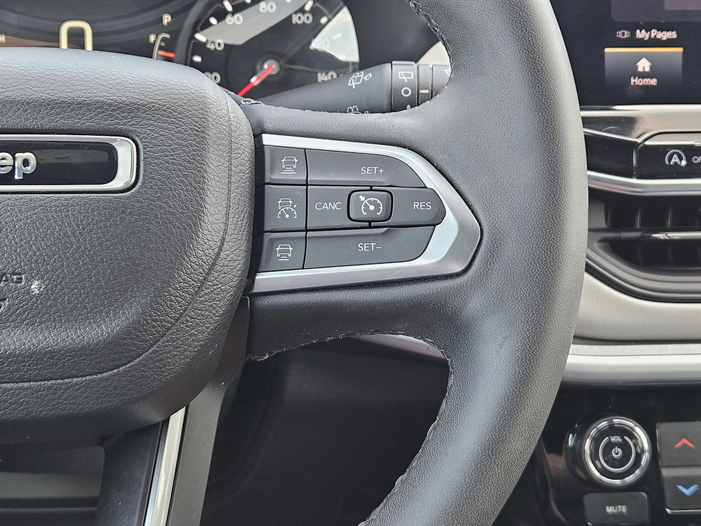Used 2024 Jeep Compass Limited AWD/4WD image 26