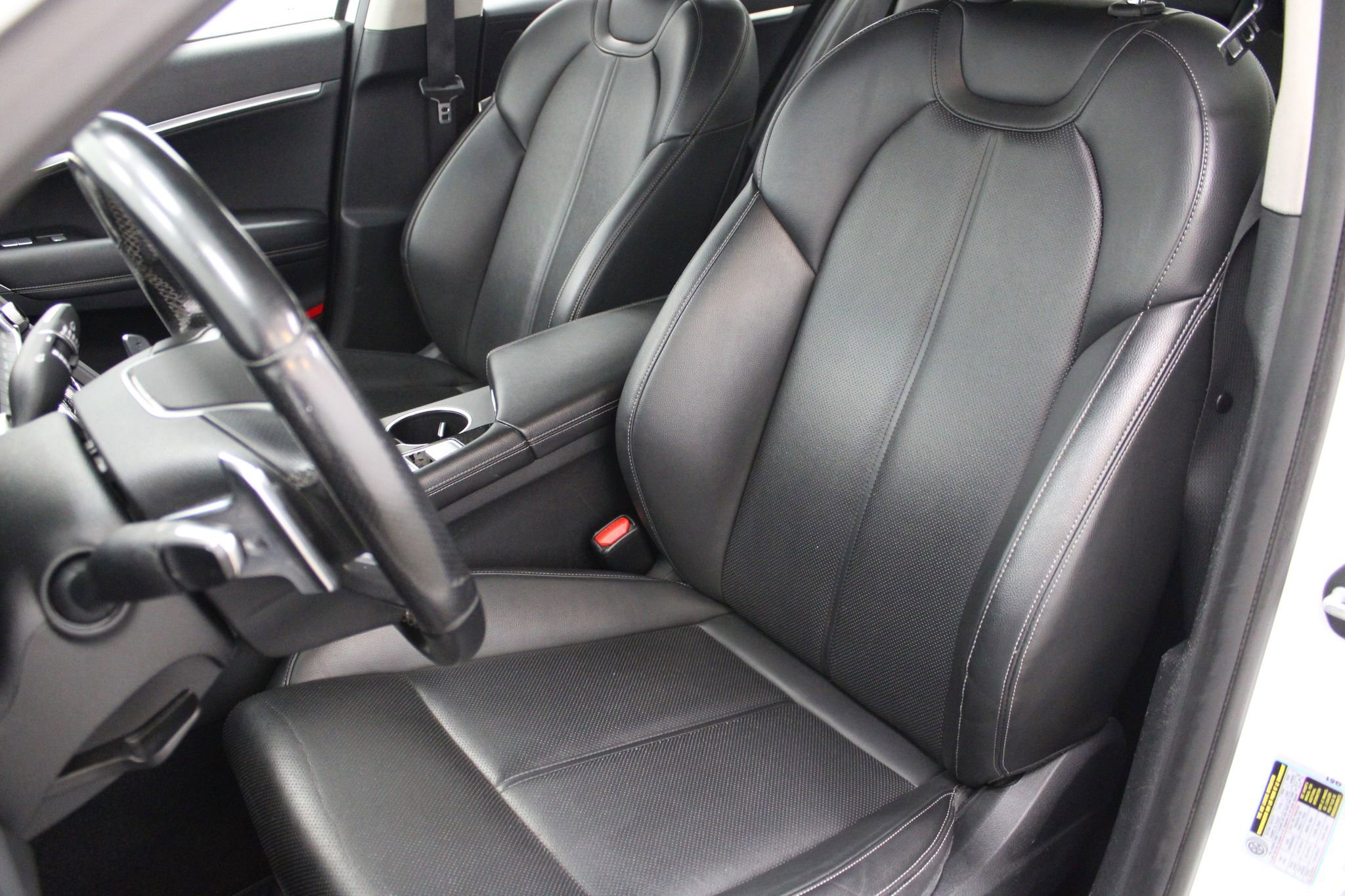 Used 2019 Genesis G70 2.0T Advanced AWD/4WD image 16